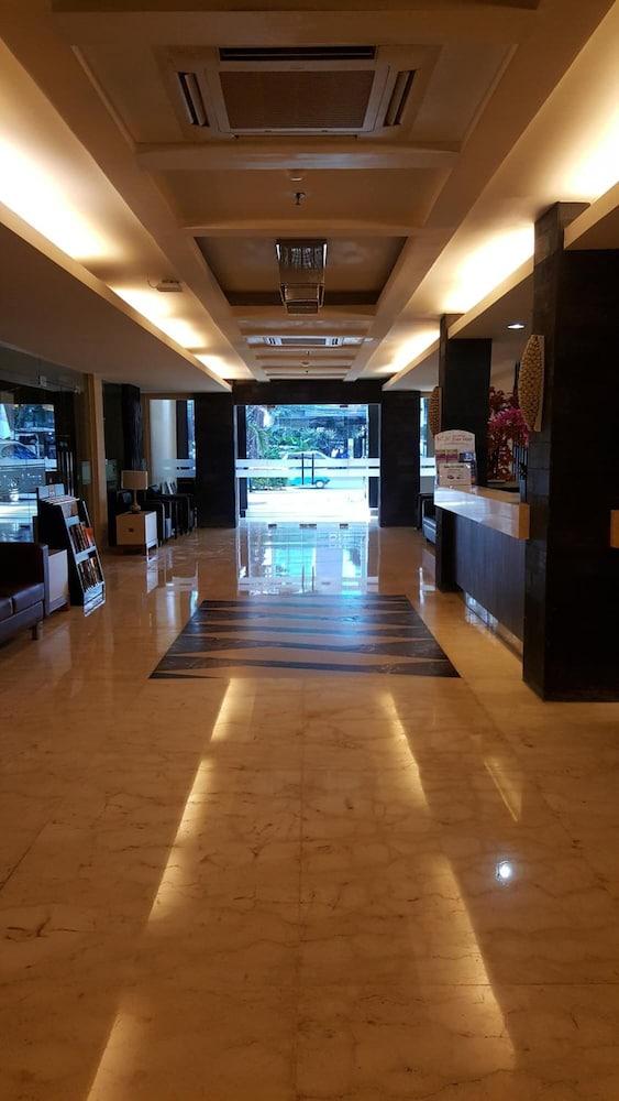 Rota International Hotel Джакарта Екстер'єр фото